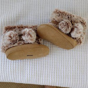 Stepping Stones  girls snow boots Size 9-12M